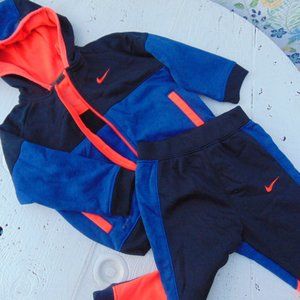 Nike Dri Fit Jacket and Matching Pants size 12-18 months